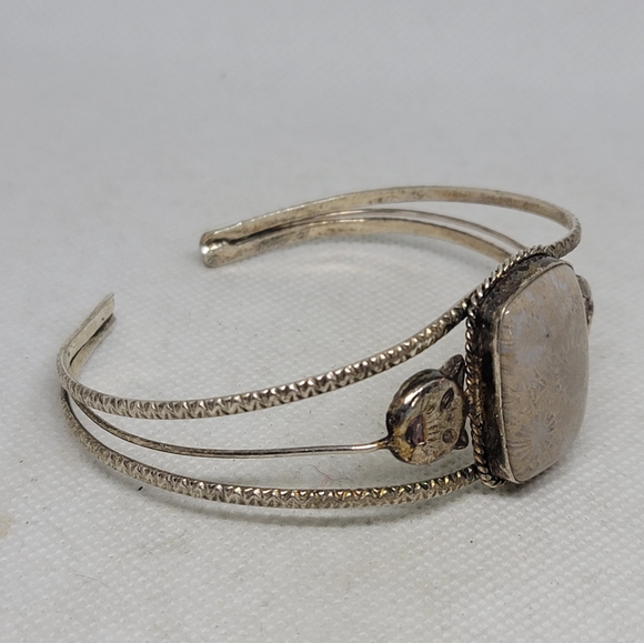 Fossil Coral Stone Cuff Bracelet Cats - Picture 2 of 6